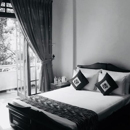 Villa Familia Kandy Eksteriør billede
