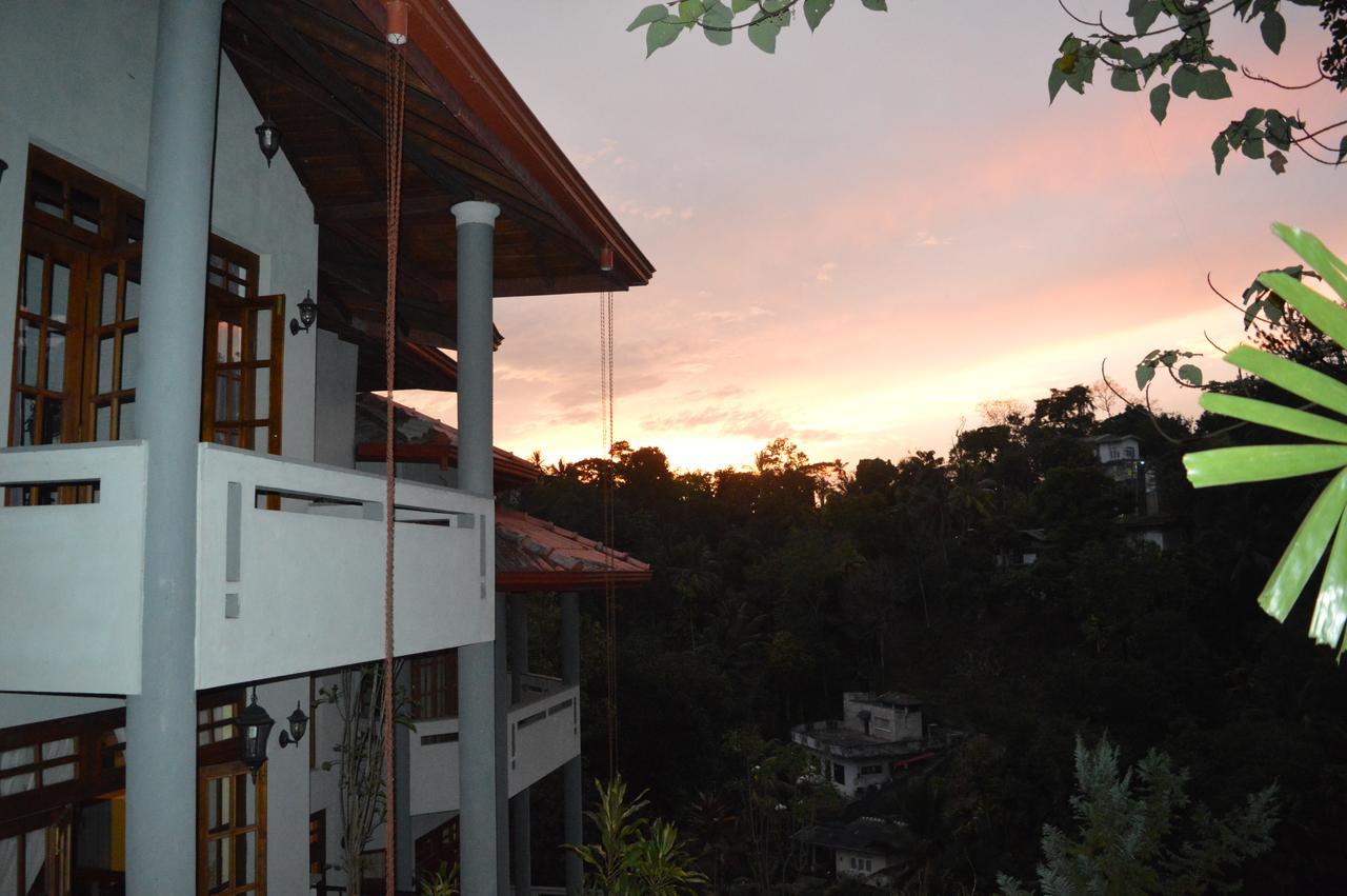 Villa Familia Kandy Eksteriør billede