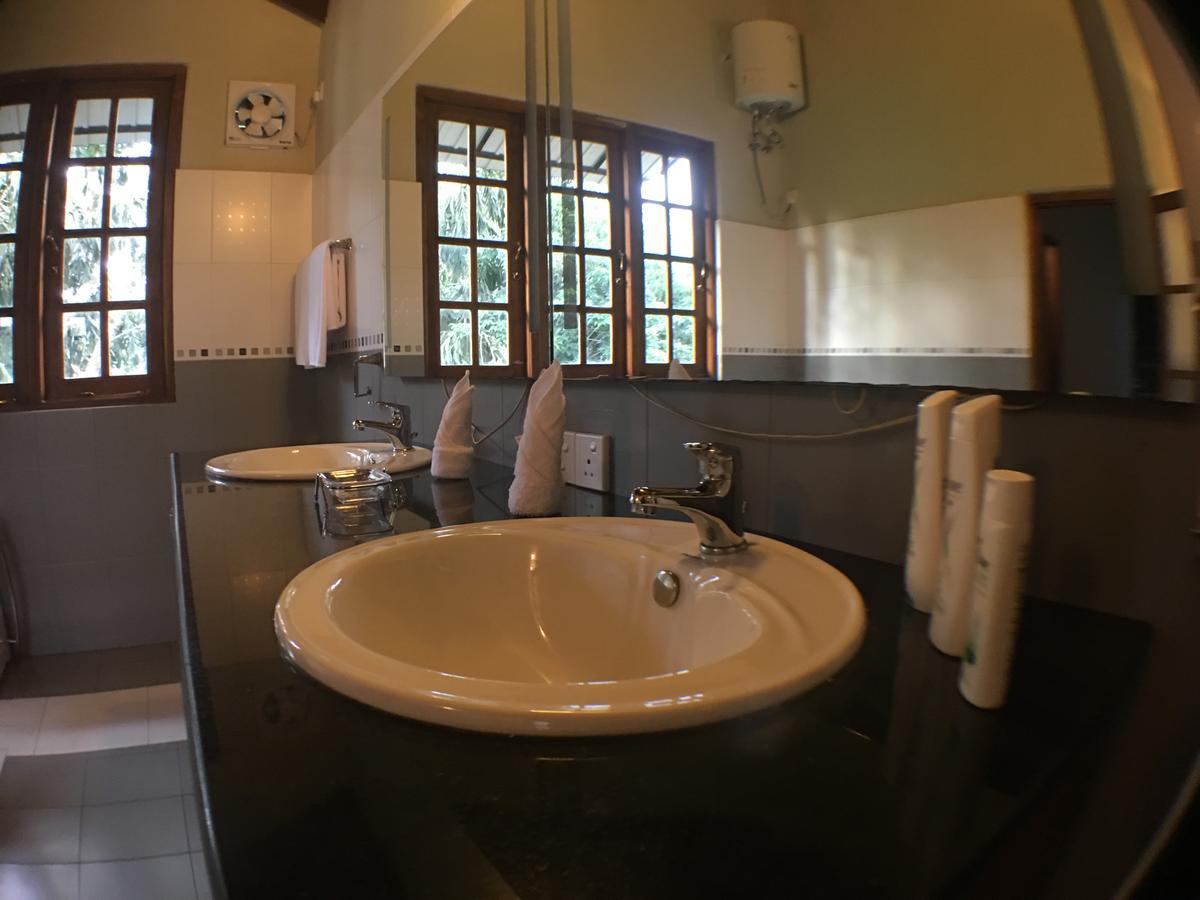 Villa Familia Kandy Eksteriør billede
