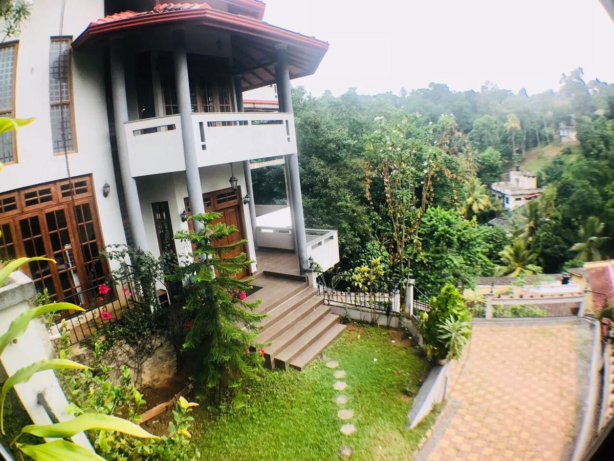 Villa Familia Kandy Eksteriør billede