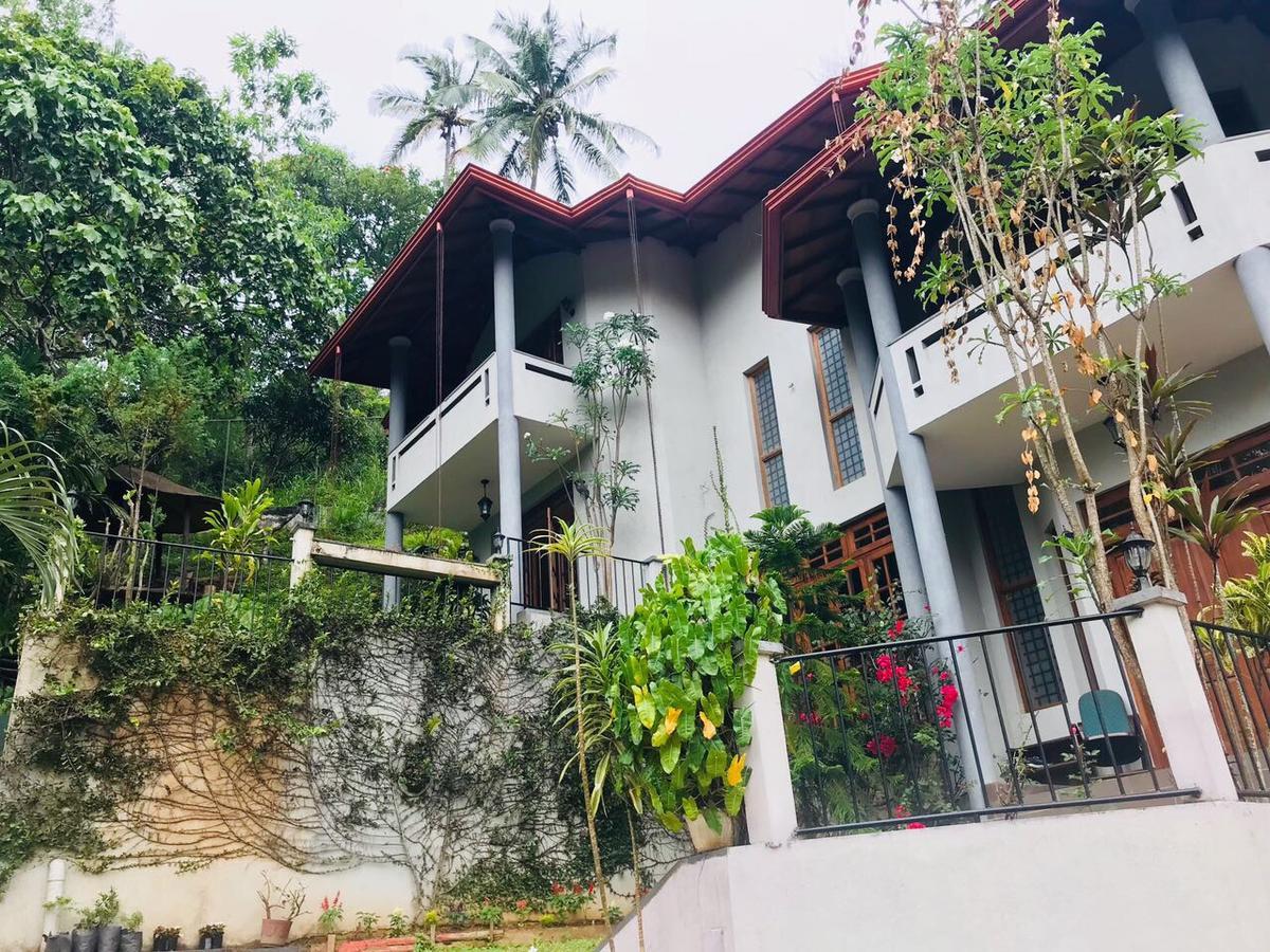 Villa Familia Kandy Eksteriør billede