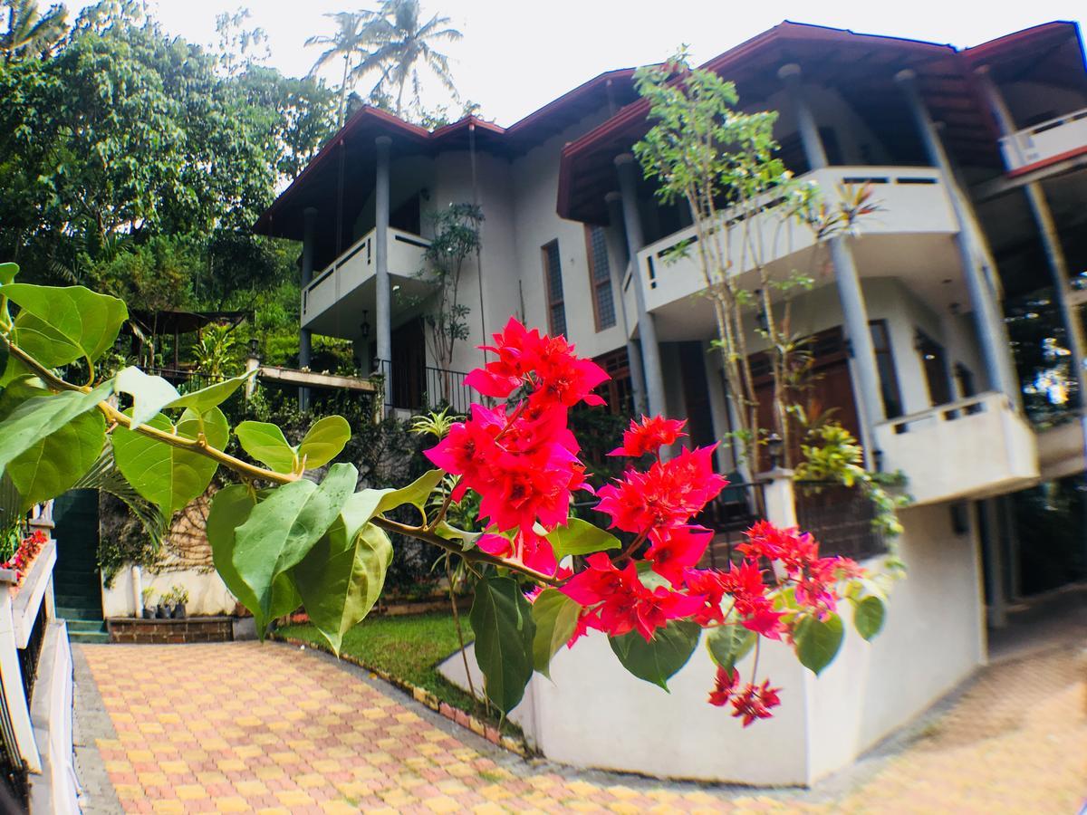 Villa Familia Kandy Eksteriør billede