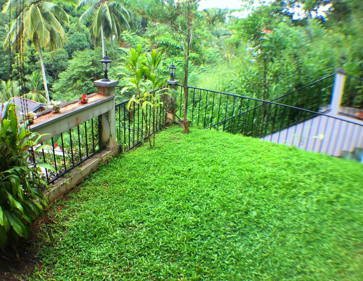 Villa Familia Kandy Eksteriør billede