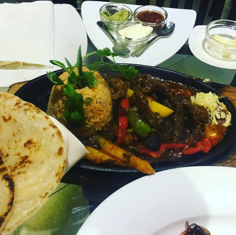 Villa Familia Kandy Eksteriør billede