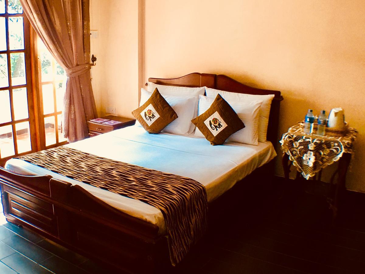 Villa Familia Kandy Eksteriør billede